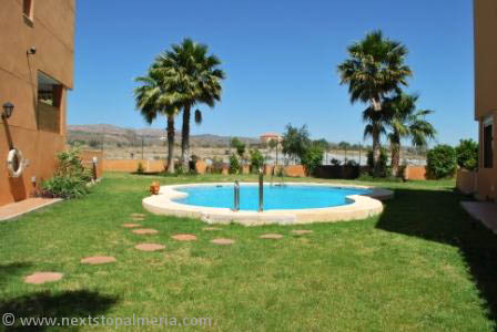 Azahares pool