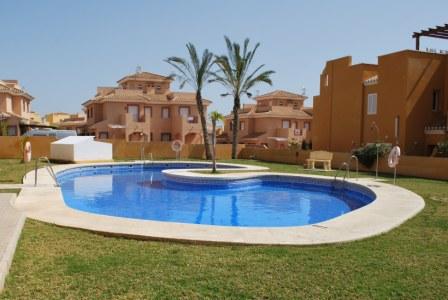 Rosales pool