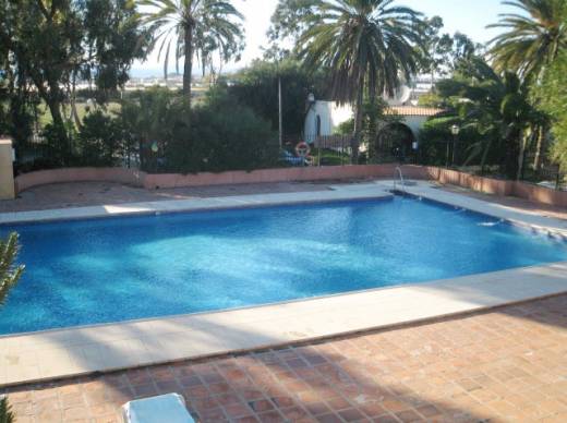 SL200_pool.jpg