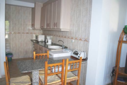 nvn02_kitchen.jpg