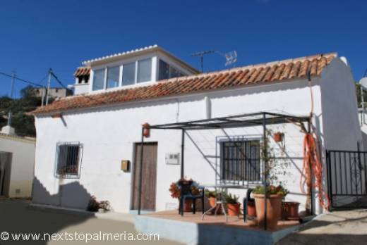 2 bedroom restored cortijo – Gacia Alto (near Gafarillos)