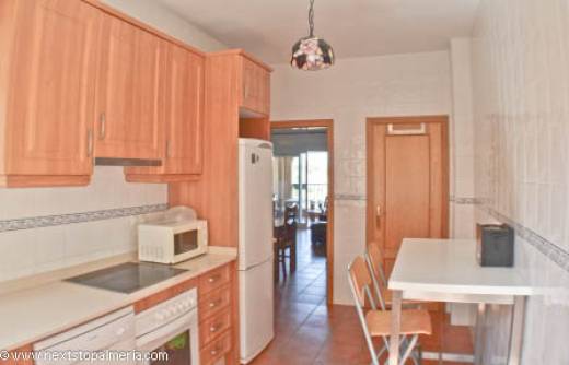 lgha2_003_kitchen_02.jpg
