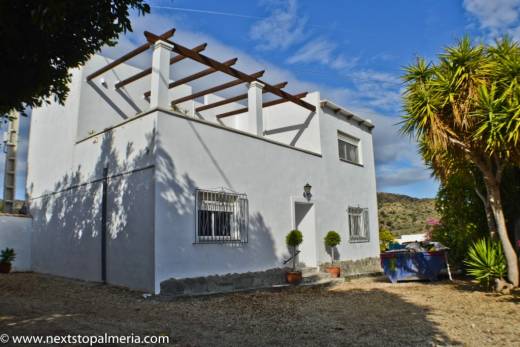 6 værelses landsted med selvstændig bungalow - Los Castaños