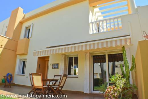 Duplex de 3 dormitorios y 2 baños - Bahia de Vera urbanización naturista