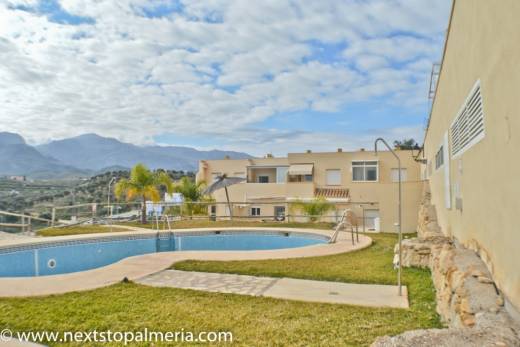 Duplex de 4 dormitorios - Turre